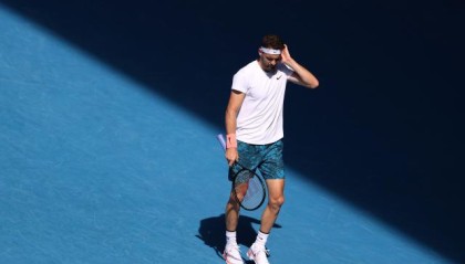 张奔斗：本届澳网赛为何伤兵这么多？